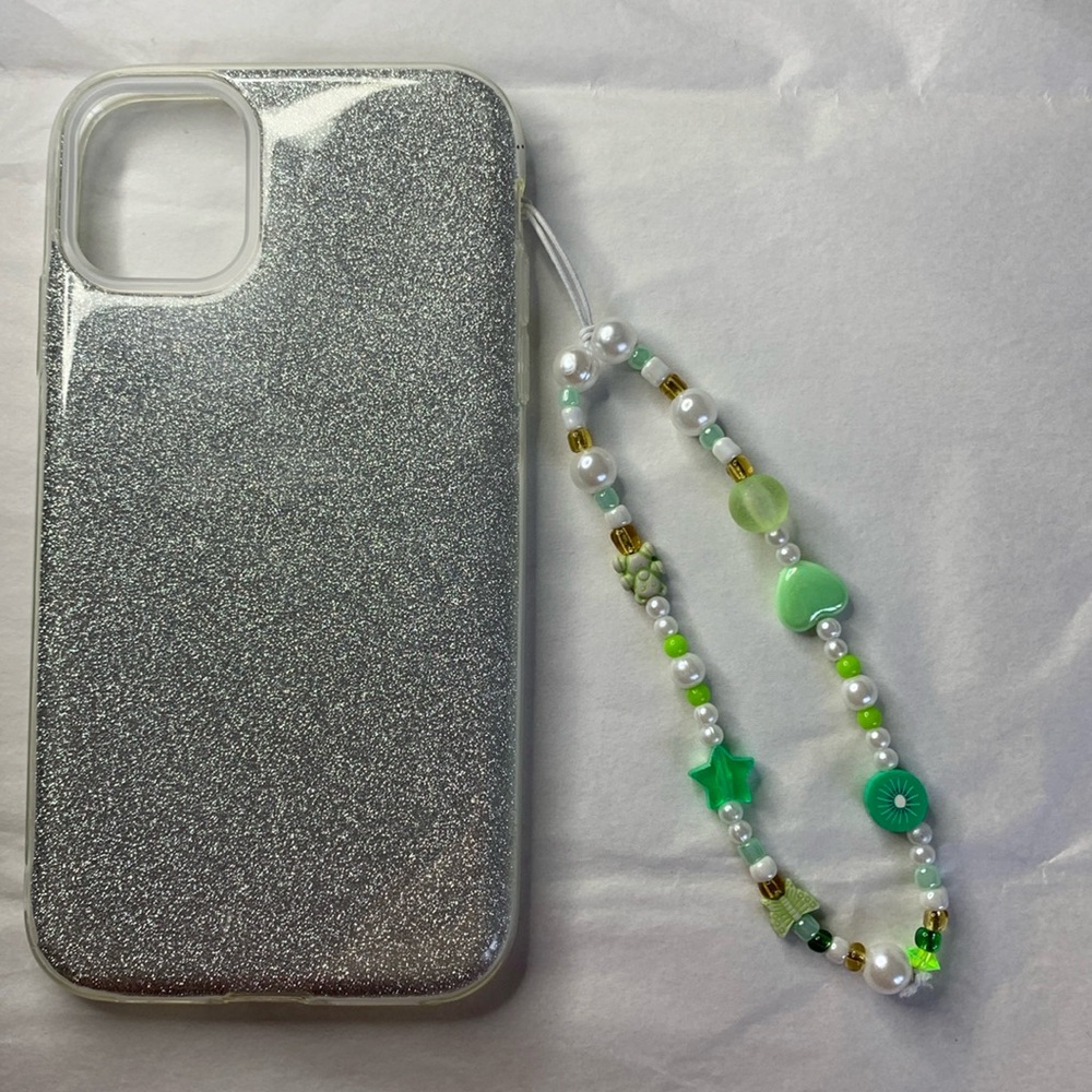 5/$20 ENTIRE SHOP CLEARANCE cute green phone charm 💚